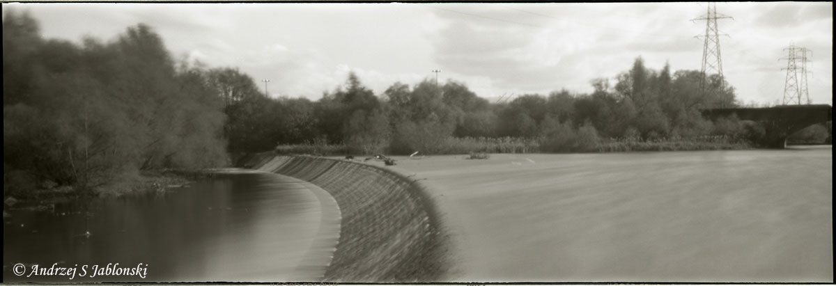 pinhole2